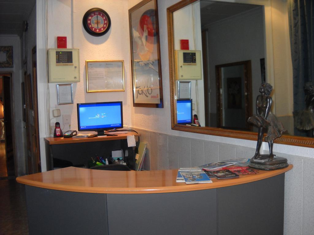 Hostal Aribau Barcelona Pokoj fotografie