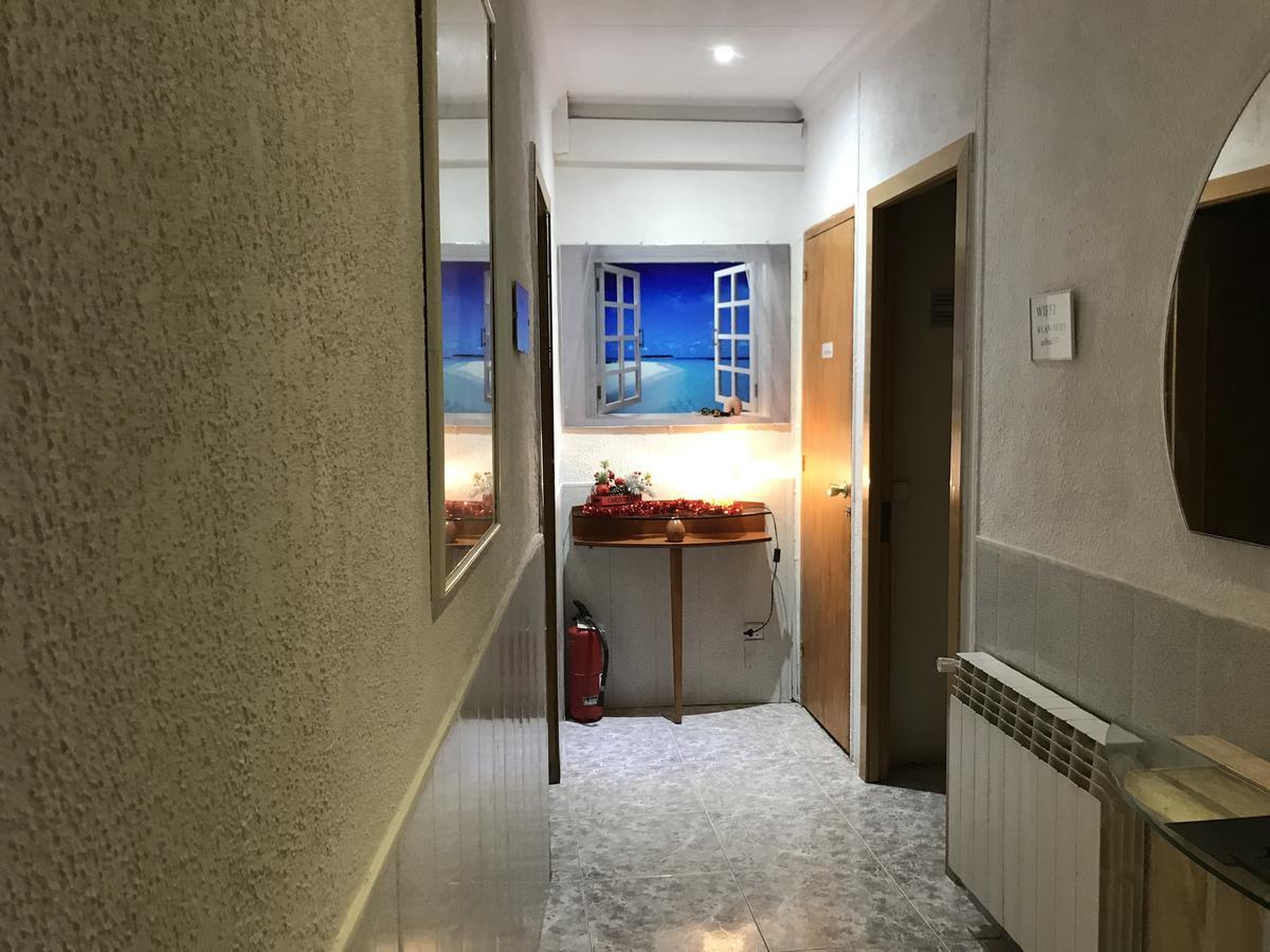 Hostal Aribau Barcelona Exteriér fotografie