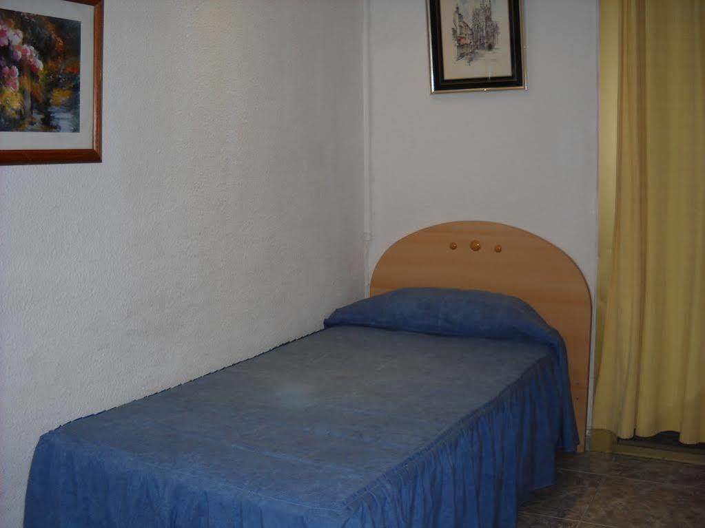 Hostal Aribau Barcelona Exteriér fotografie