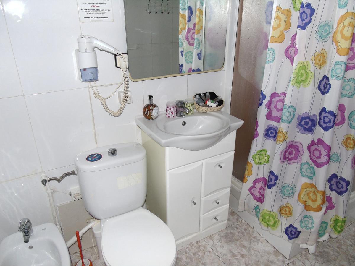Hostal Aribau Barcelona Exteriér fotografie