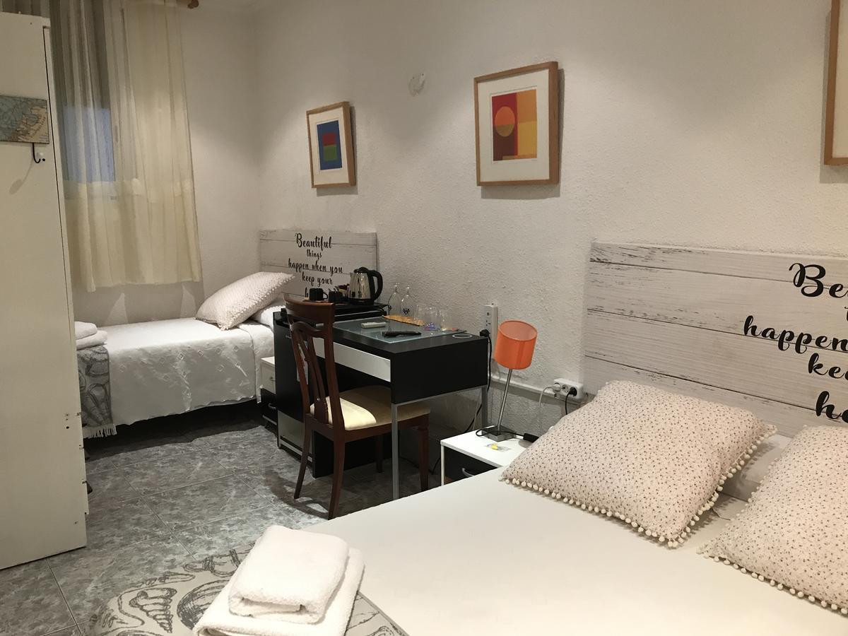 Hostal Aribau Barcelona Exteriér fotografie