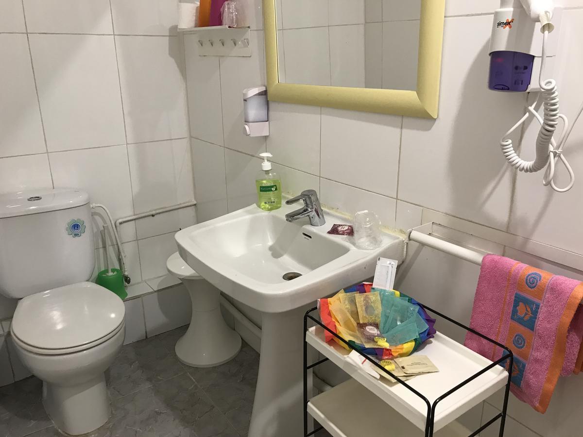 Hostal Aribau Barcelona Exteriér fotografie